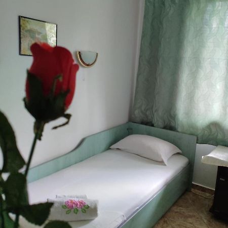 Две Сестри Lozenets Esterno foto